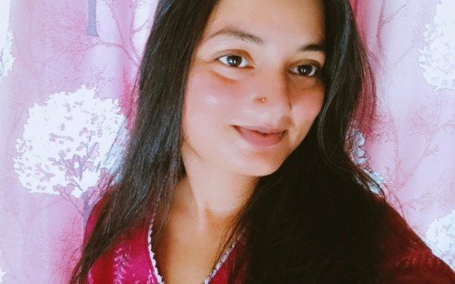 Shivani Science,English,Chemistry home tutor in Prayagraj.