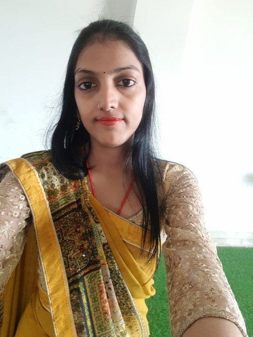 Gareema Mishra All Academic Subjects,Language & Spoken,Hindi home tutor in .