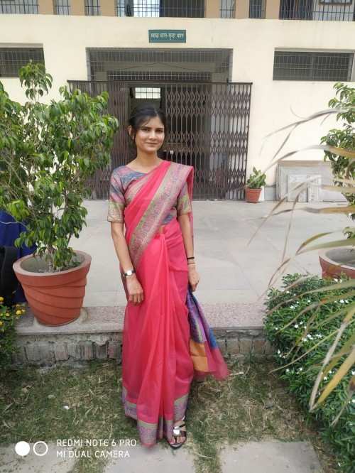 Reena Kumari All Academic Subjects,Science,Maths home tutor in .