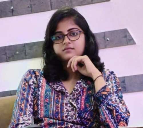 Ritika Singh Physics,Chemistry,Biology home tutor in Varanasi.